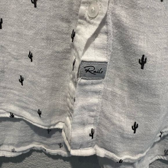 Rails Linen Blend Gauze Top Crinkle Fabric Button Front Novelty Cactus Print S - Picture 7 of 10